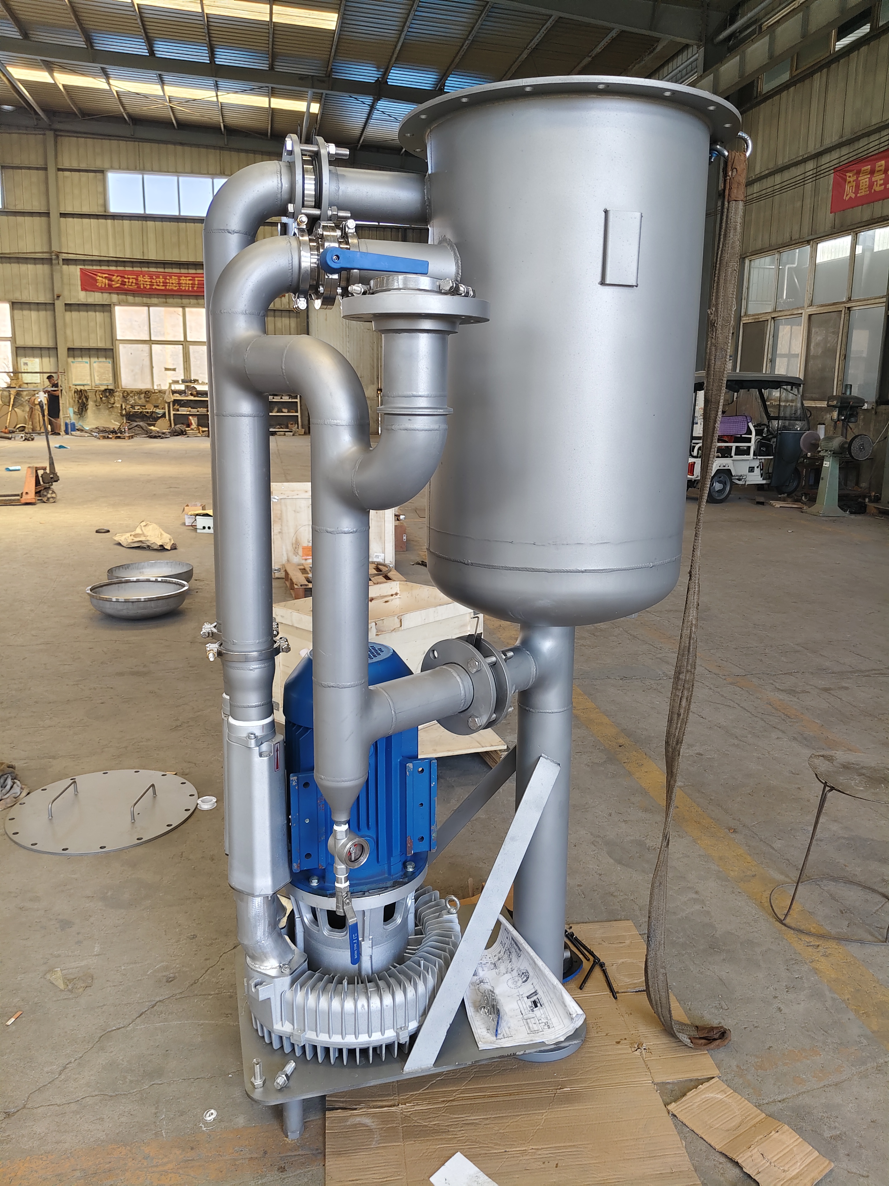 5.5kw防爆式油霧分離，500方風機油霧分離器發(fā)貨送客戶手中，